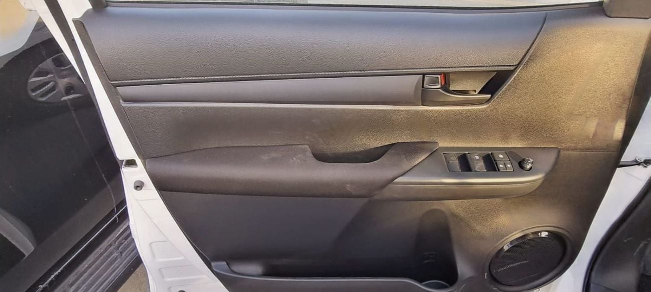 تويوتا هيلوكس TOYOTA HILUX 2.4L DIESEL M/T 4X2 MY 2026