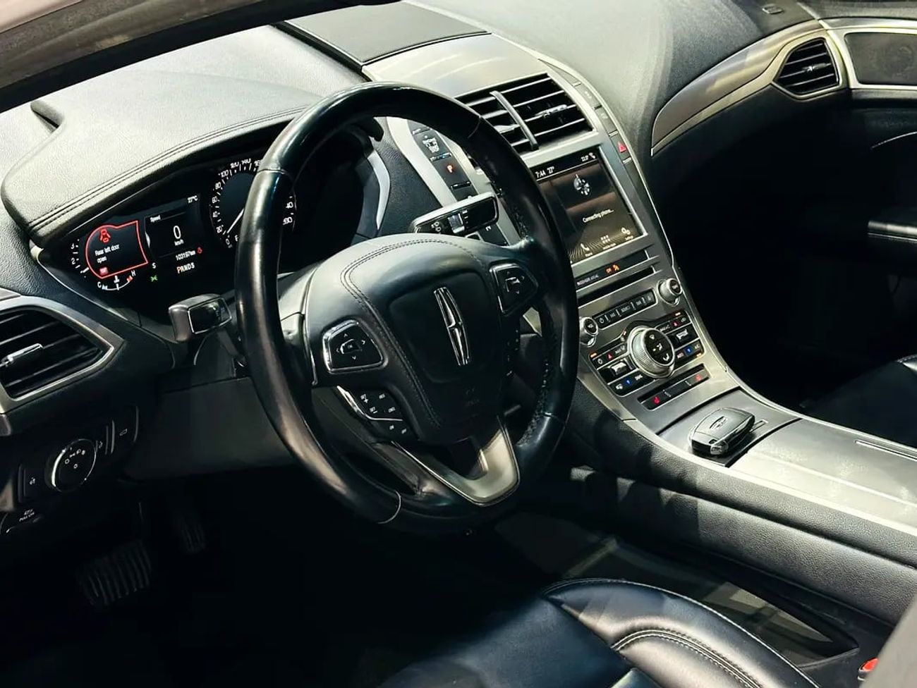 Lincoln MKZ GCC SPECS WELL MAINTAINED WITH ONE YEAR WARRANTY 37500