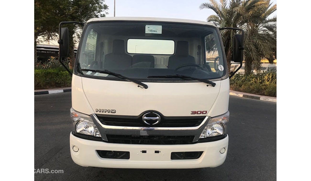 Hino 300 Series  714 Chassis 4.2 Ton Single Cab