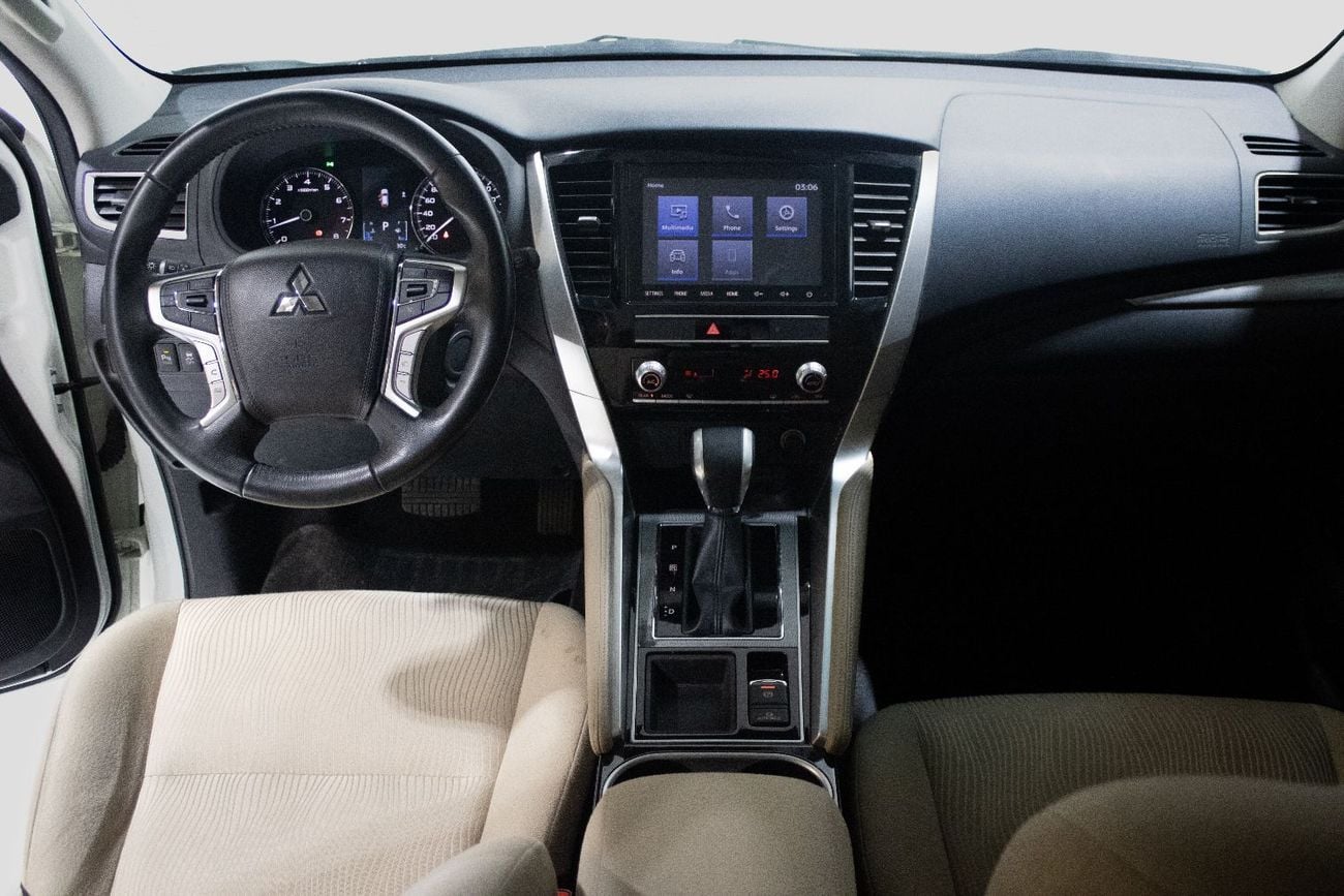 Mitsubishi Montero Sport Montero Sport 3.0 2WD GLX Med Line