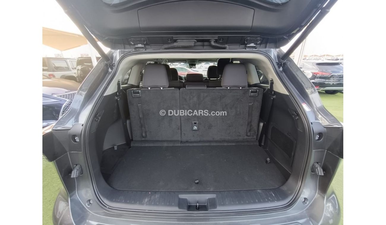 تويوتا هايلاندر Toyota Highlander 2023 Hybrid.The car is in excellent condition, not damaged, not painted, history i