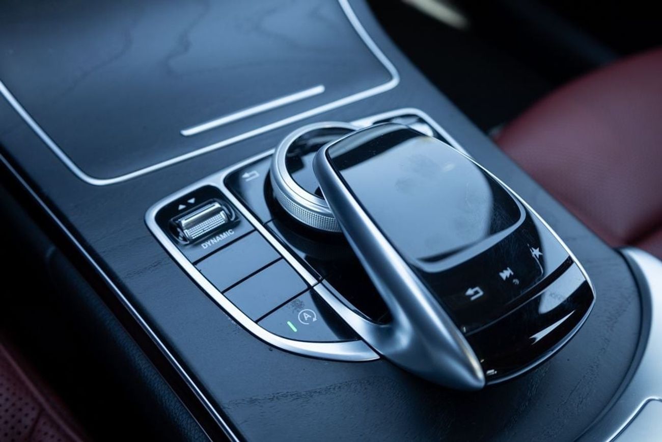 Mercedes-Benz C 200 Mercedes-Benz C200 2018 GCC under Warranty with Flexible Down-Payment.