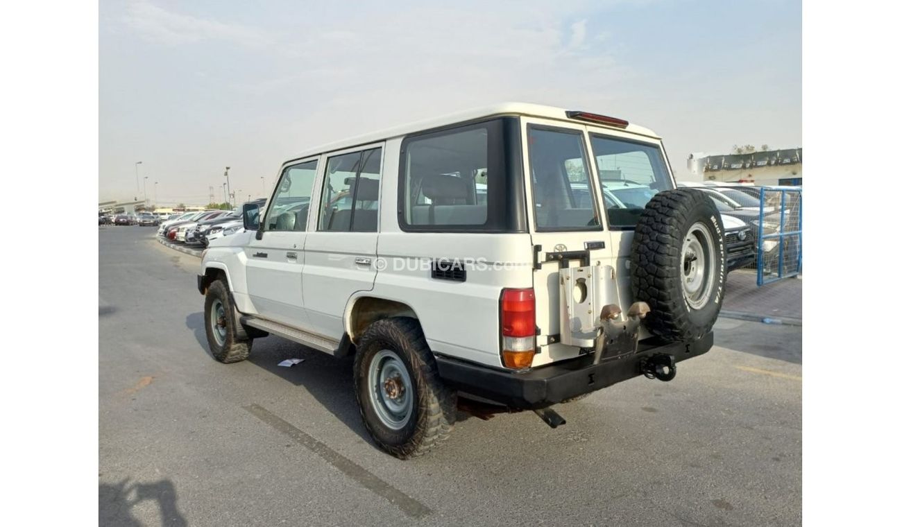 Toyota Land Cruiser 70 TOYOTA LAND CRUISER HARD TOP LEFT HAND DRIVE (PM 840)