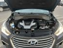 Hyundai Santa Fe STD (NON GCC) 2019 Hyundai Santa Fe - 3.3L V6 - Apple & Android Play - 7 Seater - 42000 Mileage - 41999 AED
