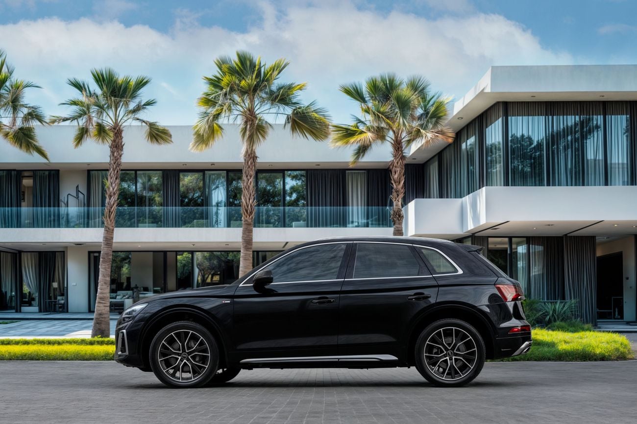 Audi Q5 40 TFSI S-LINE | 2,546 P.M | 0% Downpayment | Audi History | Under Warranty!