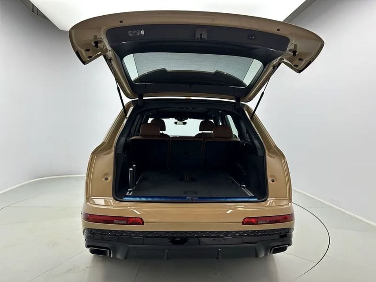 Audi Q7 SUV S line 55 TFSI quattro 340hp (Ref# 25403)