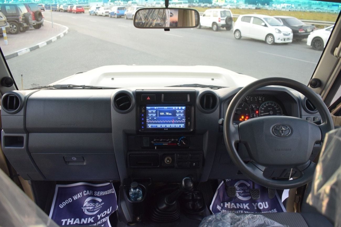 تويوتا لاند كروزر بيك آب Double Cabin 4.5L