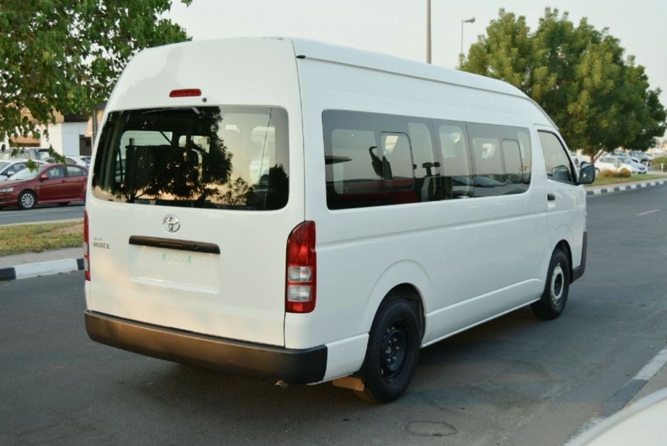 تويوتا هاياس High Roof