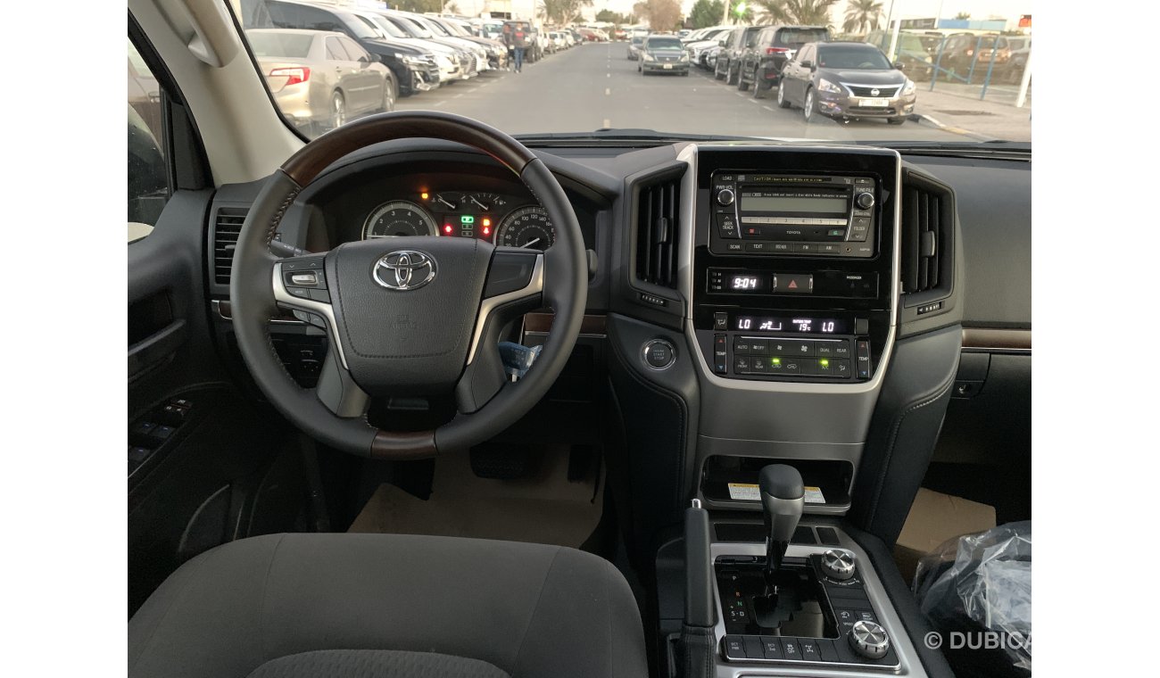 Toyota Land Cruiser 4.6 GXR 2021 G.C.C ( ONE ELECTRIC SEAT / SUNROOF )