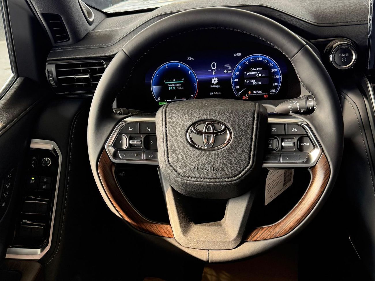 Toyota Land Cruiser HYBRID VX 3.5 TWINTURBO RADAR **EXPORT ONLY**التصدير فقط خارج الخليج***