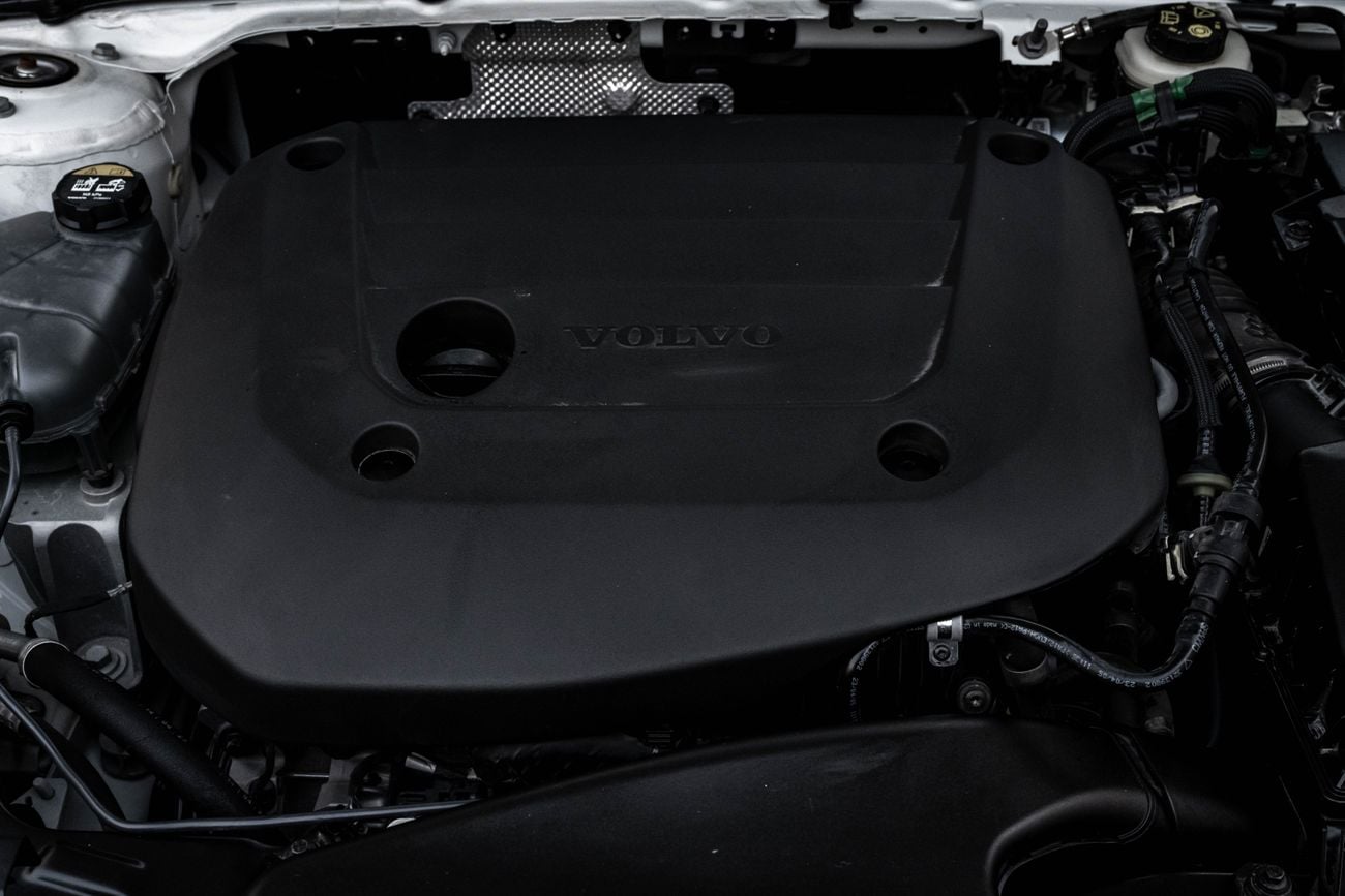 Volvo XC40 ULTIMATE DARK B4 | 2,253 P.M | 0% Downpayment | 2029 Warranty!