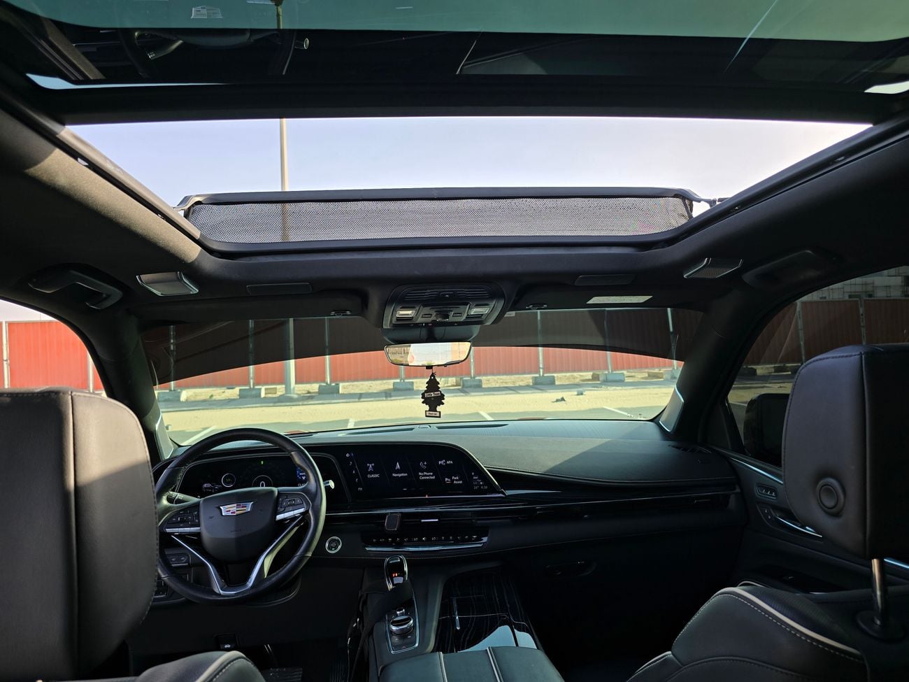 كاديلاك إسكالاد Cadillac Escalade Sport 2022 | 6.2L V8 | AWD | American Specs | 7 Seater