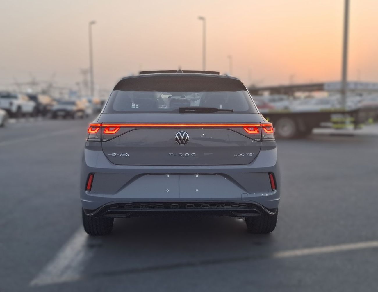 فولكس واجن T ROC R-line