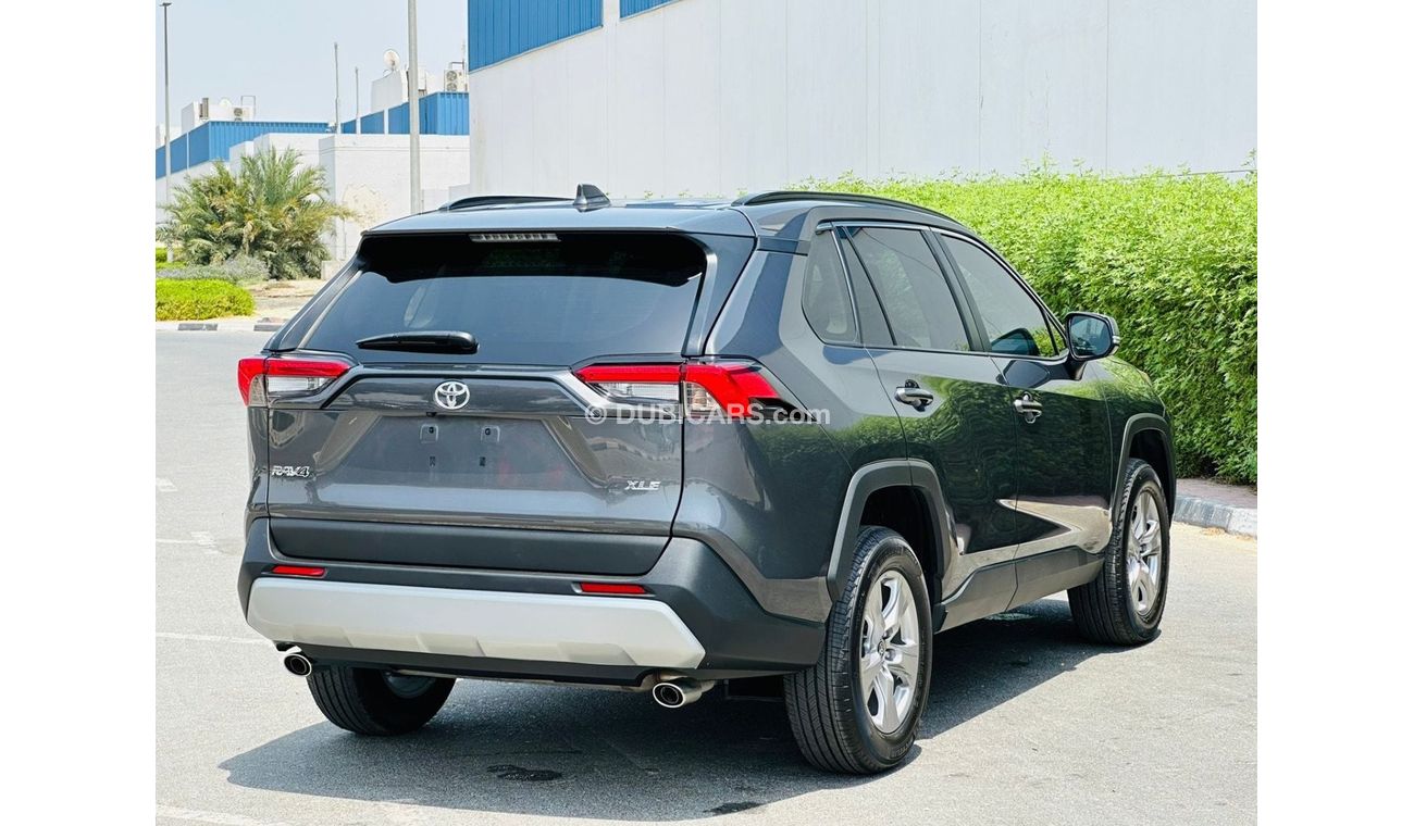 تويوتا هيلوكس Full option clean car like 0kmmiu