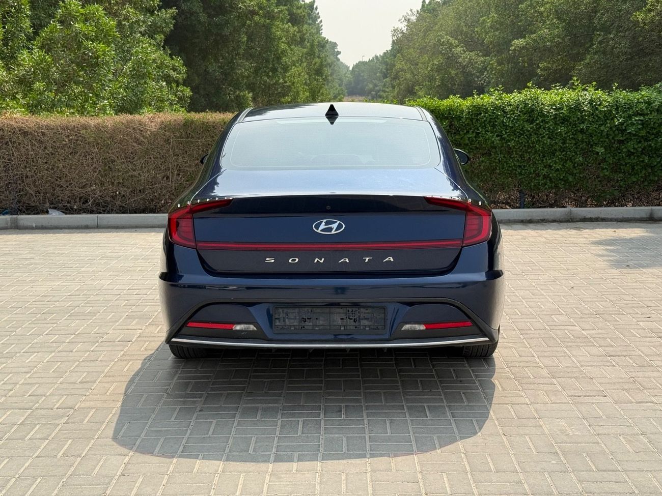 Hyundai Sonata Mid option 2.5L