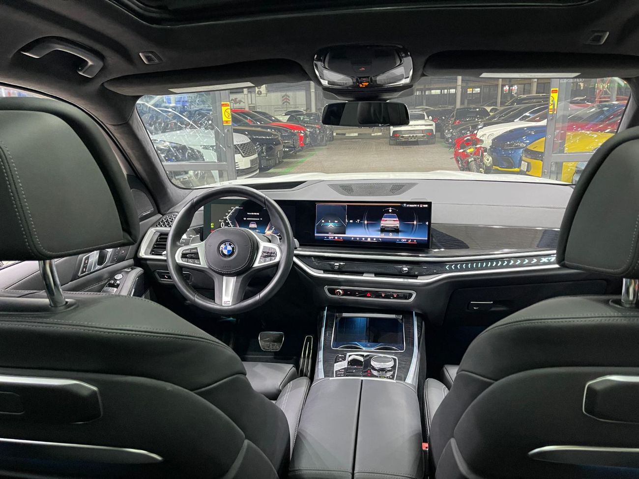 BMW X7 40i M Sport Pure 3.0L (340 HP)