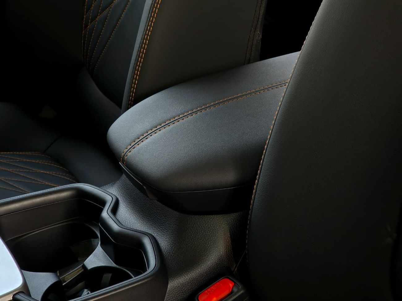 Toyota RAV4 TOYOTA RAV4 PETROL 2.0L - CHINESE SPECS- FULL OPTIONS - 4X2 - 2025 MODEL - WHITE INSIDE BLACK - 