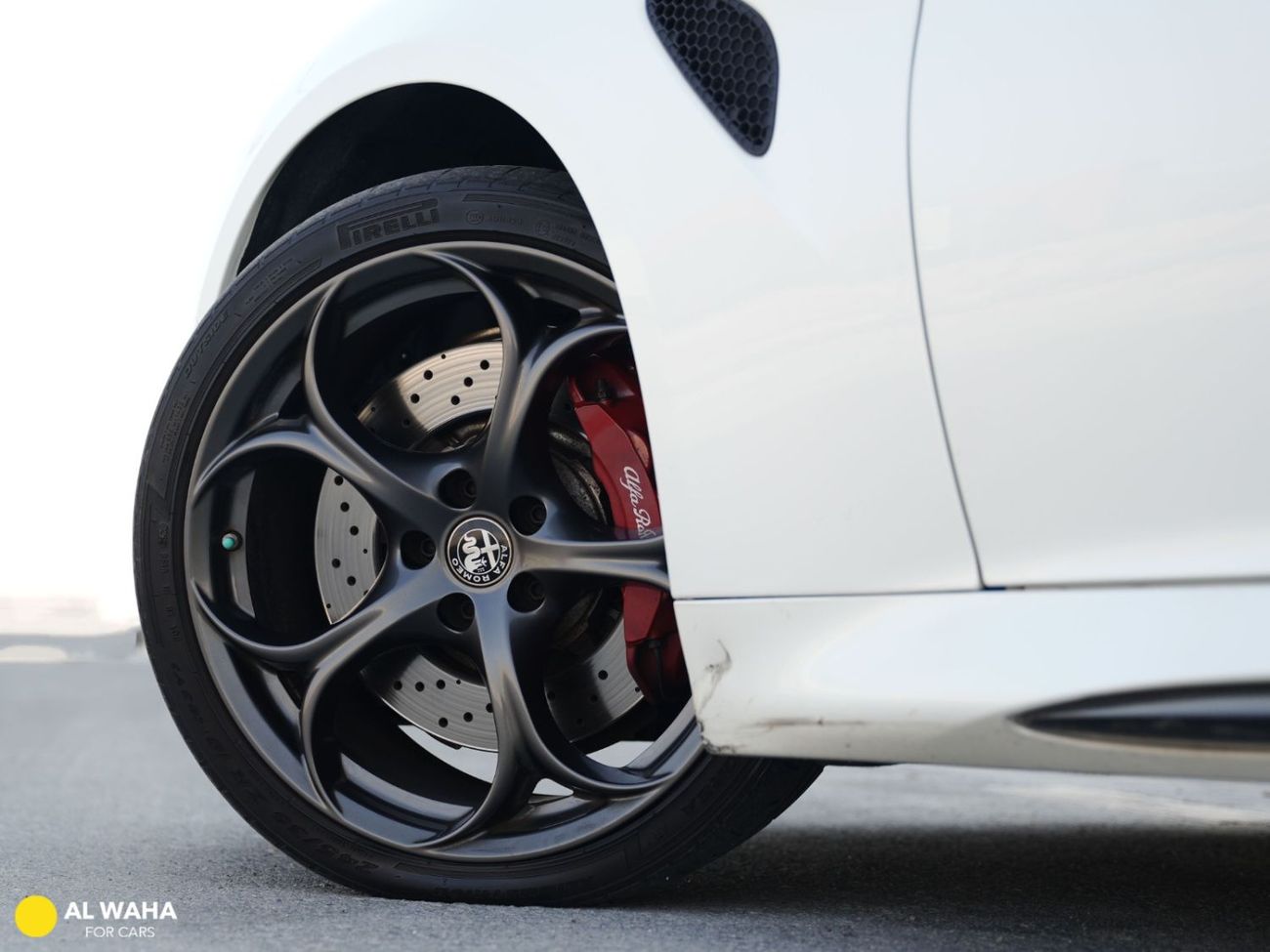 Alfa Romeo Giulia Quadrifoglio 2.9L (510 HP) Quadrifoglio 2021 2.9L Twin Turbo V6 Full Service History