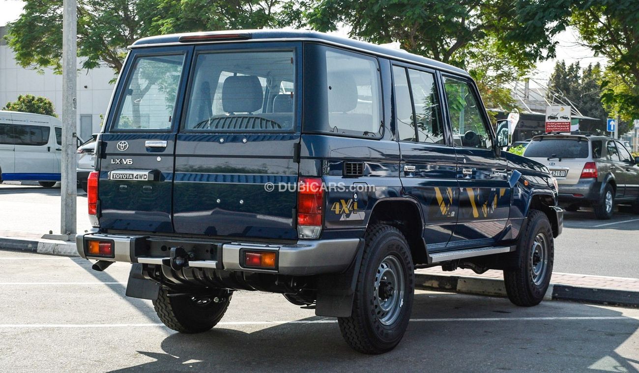 Mitsubishi Canter Van