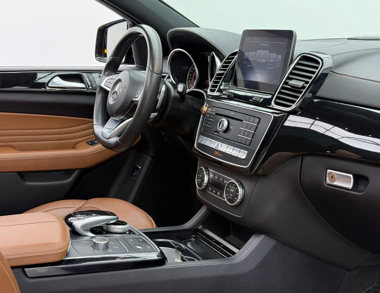 Mercedes-Benz GLE 43 AMG 2019 Mercedes Benz GLE43 AMG, Warranty, Service History, Excellent Condition, GCC