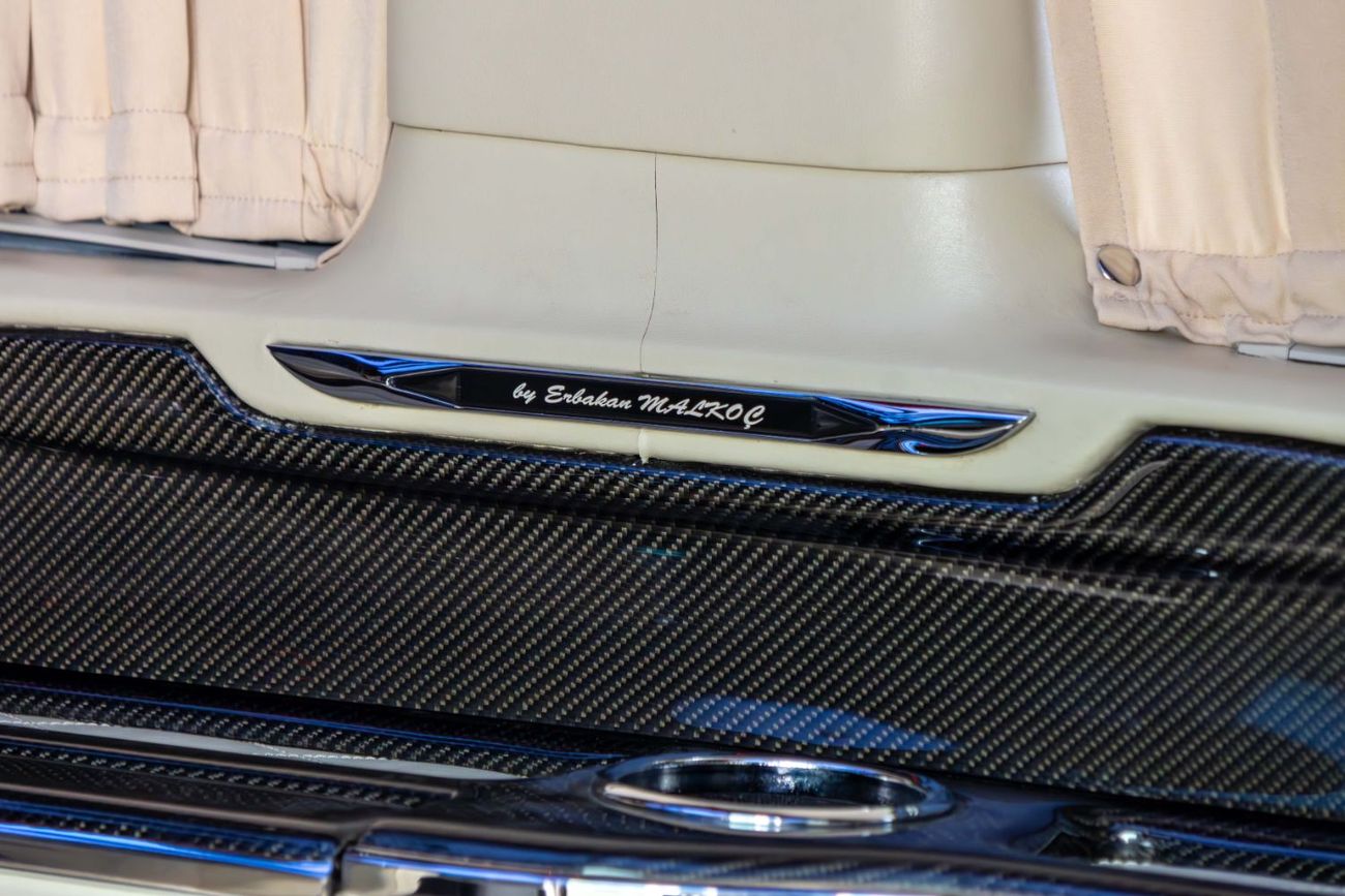 Mercedes-Benz V 250 Std 2.1L GCC-Maybach Edition-Gargash Service Package Until 135,000KM-VIP Options