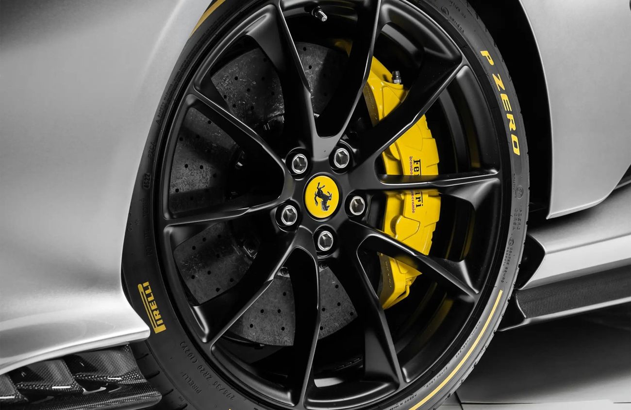 فيراري 812 كومبيتيزون 6.5L V-12 Naturally Aspirated Engine