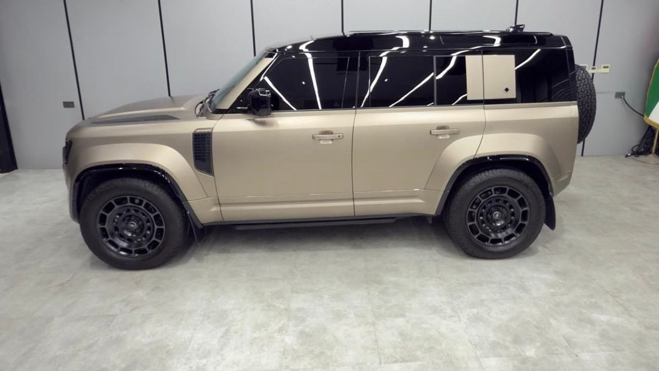 لاند روفر ديفندر 110 P635 OCTA V8