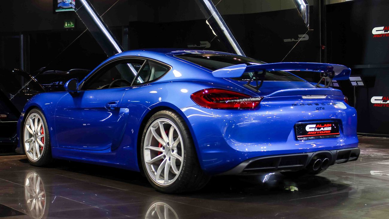 Used Porsche Cayman GT4 2016 for sale in Dubai 144082