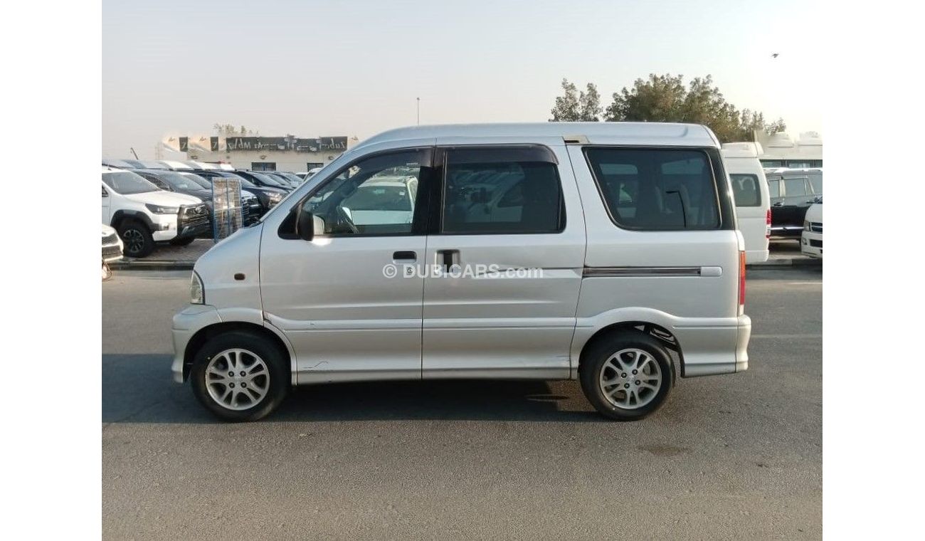 دايهاتسو أتراي 7 DAIHATSU ATRAI 7 RIGHT HAND DRIVE (PM1046)