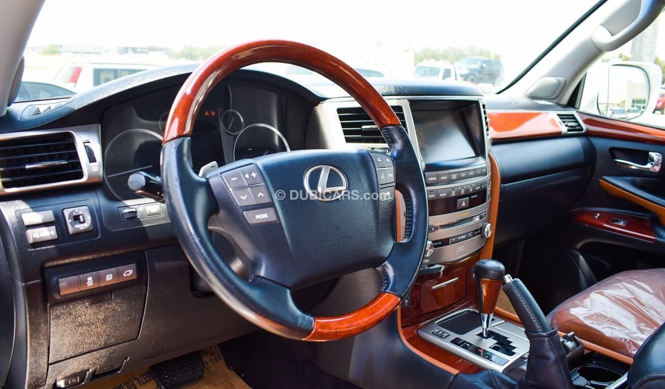 Lexus LX 570