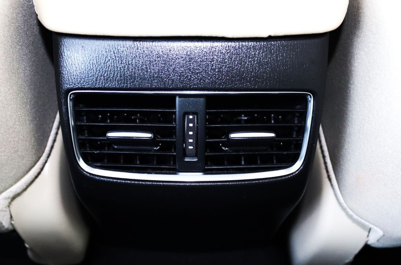 مازدا 6 مازدا 6 2022 خليجي بحالة الوكالة بدون صبغ بدون حوادث