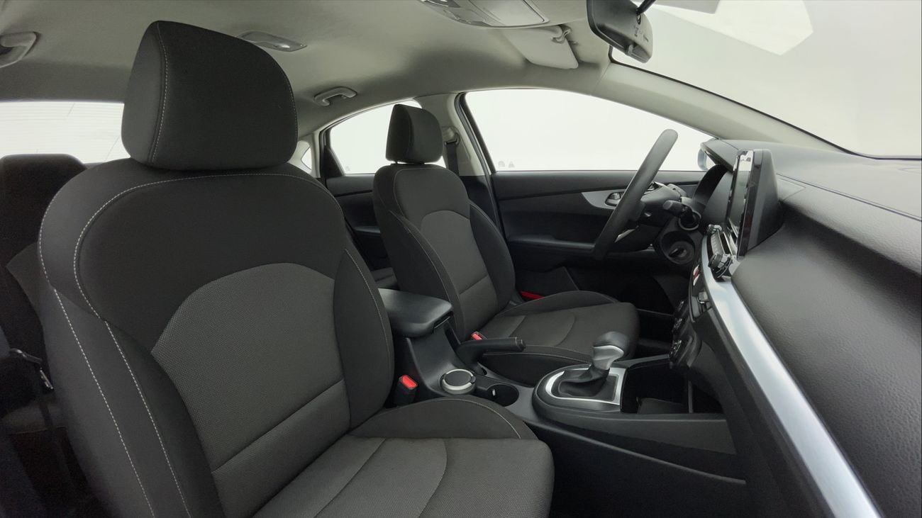 كيا سيراتو LX 1.6 | بدون دفعة مقدمة | اختبار قيادة مجاني للمنزل