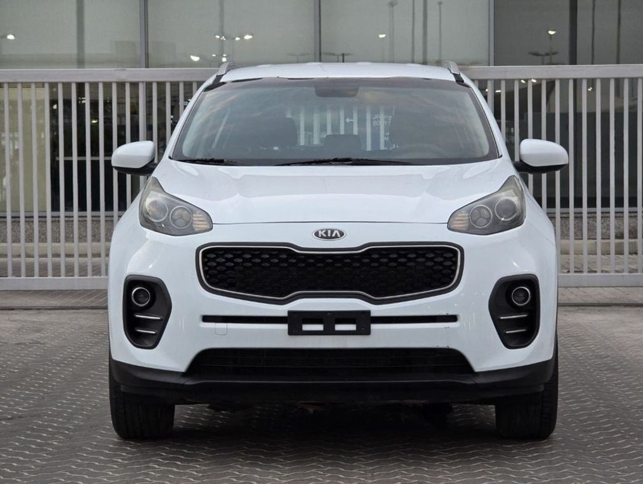 Kia Sportage LX Top 2.4L KIA SPORTAGE 2017 GCC ORGINAL PAINT // ACCIDENT FREE // GOOD CONDITION
