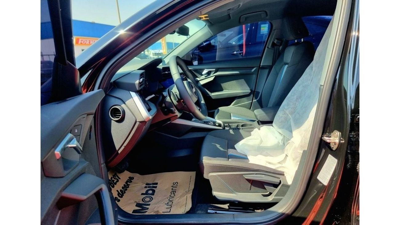 أودي A3 35 TFSI Under Warranty & Services 2024 GCC