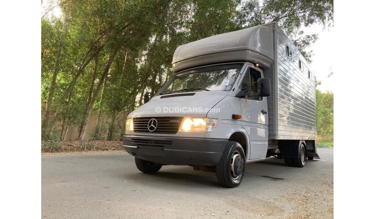 Mercedes-Benz Sprinter 2 head horse transporters
