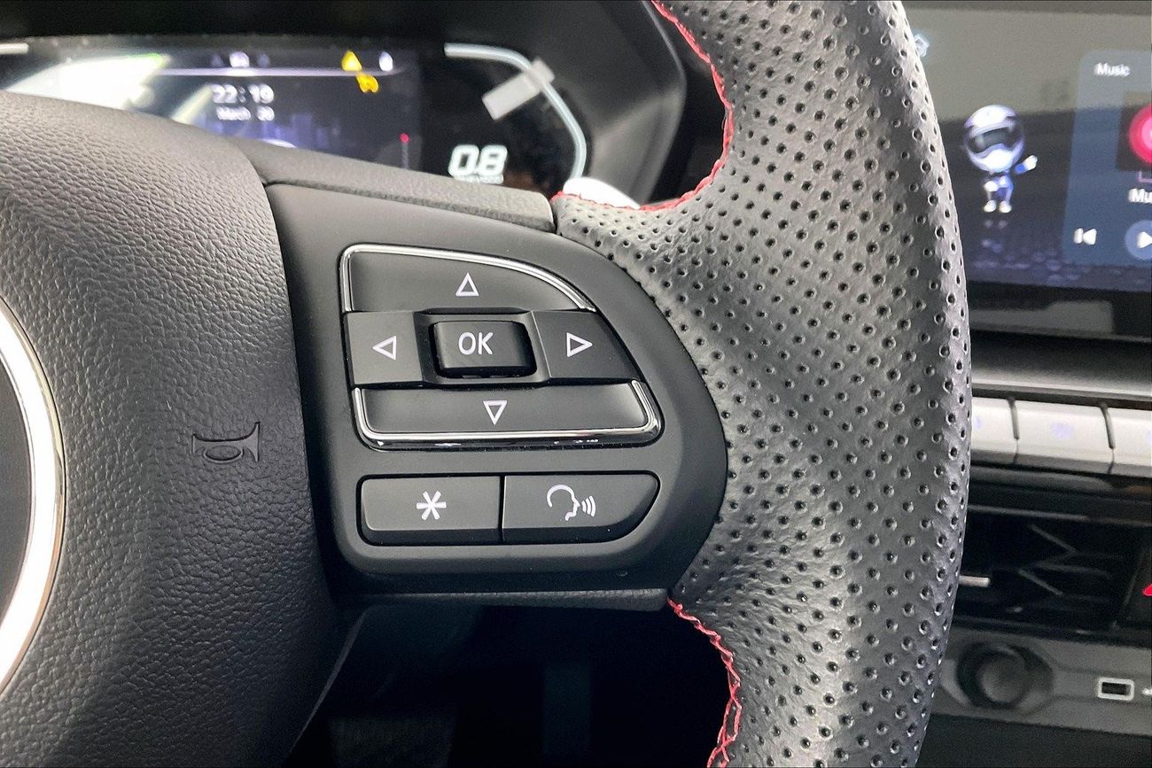 Audi Q5 45 TFSI quattro S-Line & Technology Selection | Guaranteed Warranty | 0 Down Payment