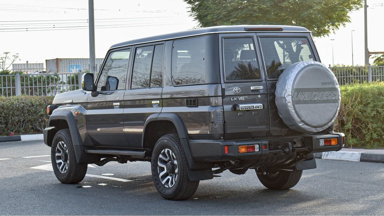 Toyota Land Cruiser 70 LX 4.0L V6 A/T