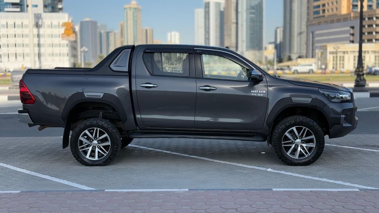 تويوتا هيلوكس Toyota hilux 2020 SR5 full option RHD diesel