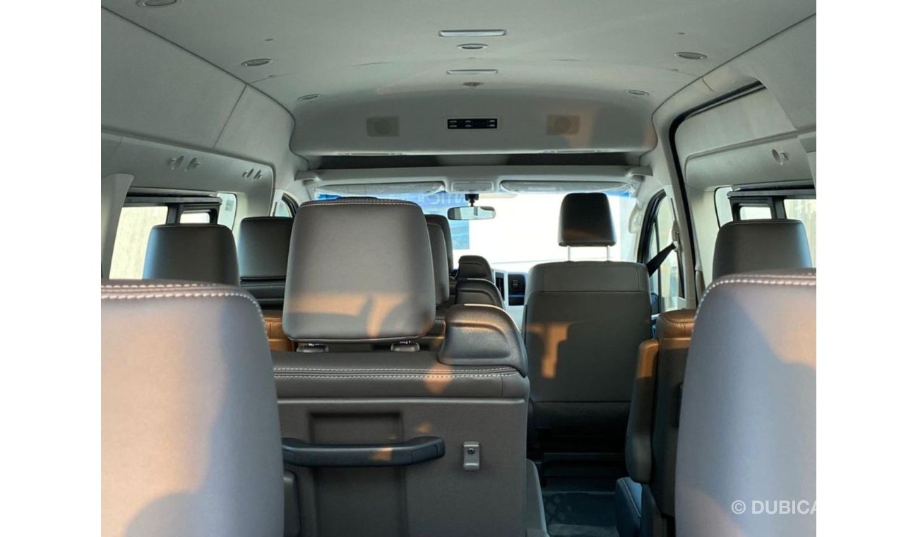 تويوتا هاياس TOYOTA HIACE 2.8L 14 SEAT FYLL OPTION