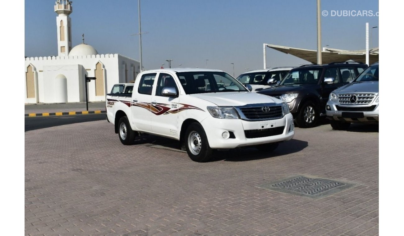 Toyota Hilux 2014 | TOYOTA HILUX 2X4 | FULL OPTION | V4 2.7 L VVT-I | AUTOMATIC TRANSMISSION | GCC | VERY WELL-MA