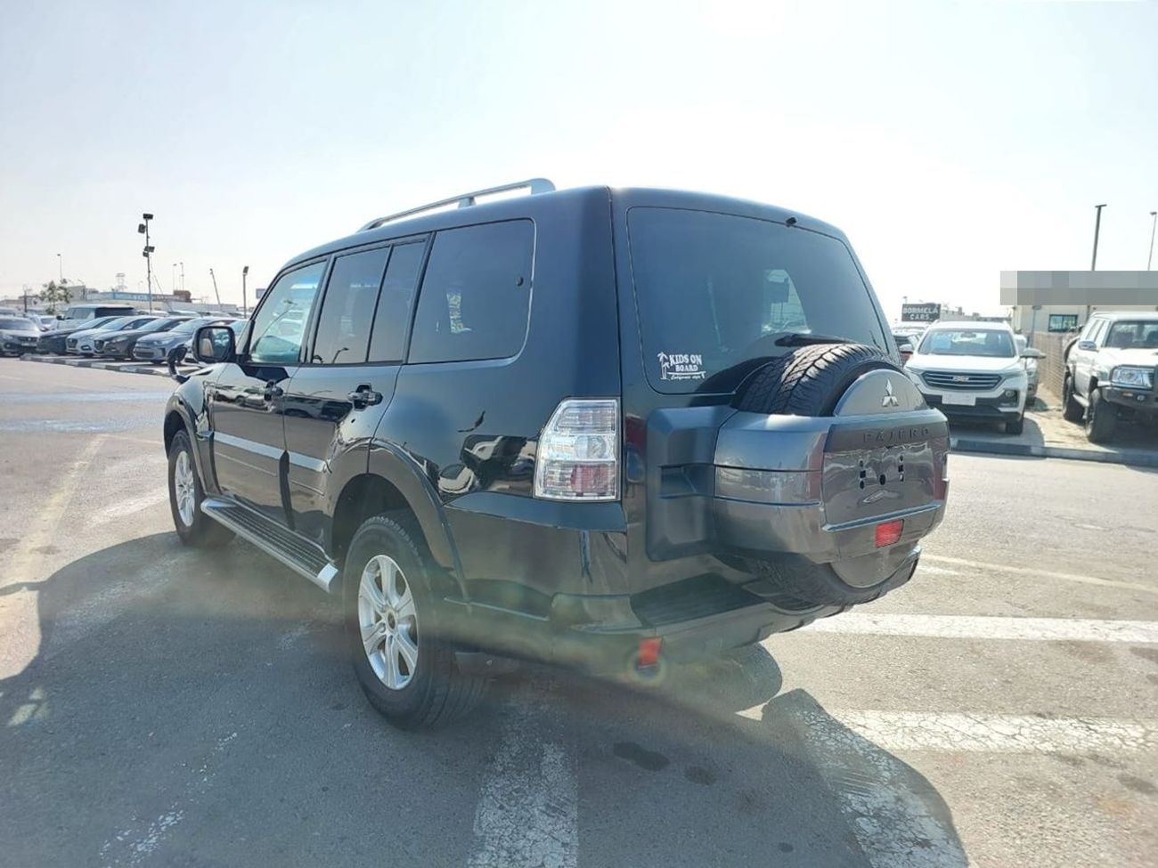 ميتسوبيشي باجيرو MITSUBISHI PAJERO SUV RHD 2018 MODEL 3.2 L DIESEL AUTOMATIC(PM01015)