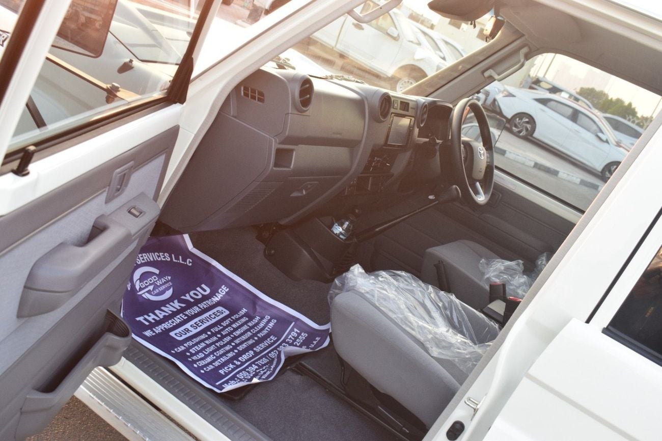 تويوتا لاند كروزر بيك آب Double Cabin 4.5L