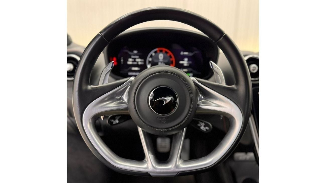 McLaren GT Std 2020 McLaren GT, Mar 2026 McLaren Extended Warranty, Full Service History, GCC