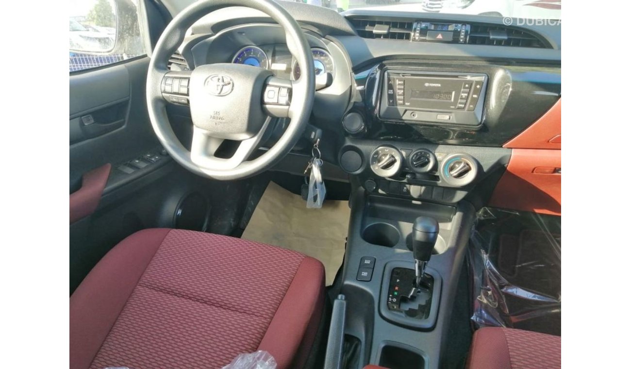 Toyota Hilux 4x2 automtic 2.7 petrol