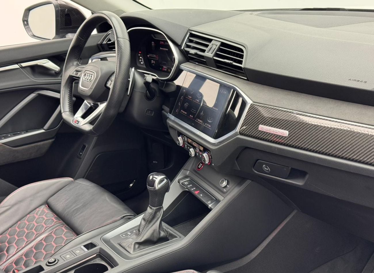 Audi RSQ3 STD 2022 Audi RSQ3 Quattro, 4/2027 Audi Warranty, Audi Service History, Excellent Condition, GCC