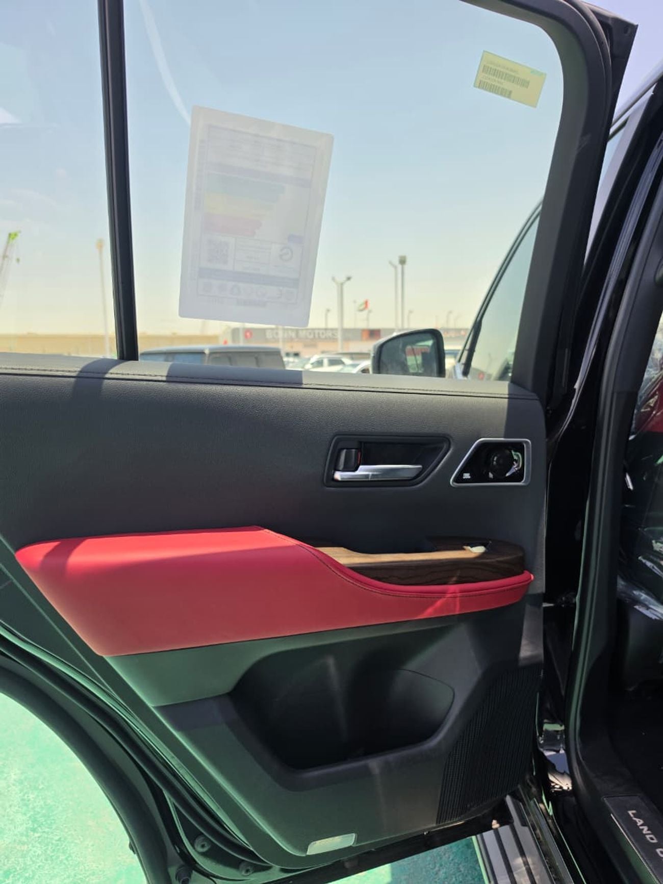 تويوتا لاند كروزر VXR