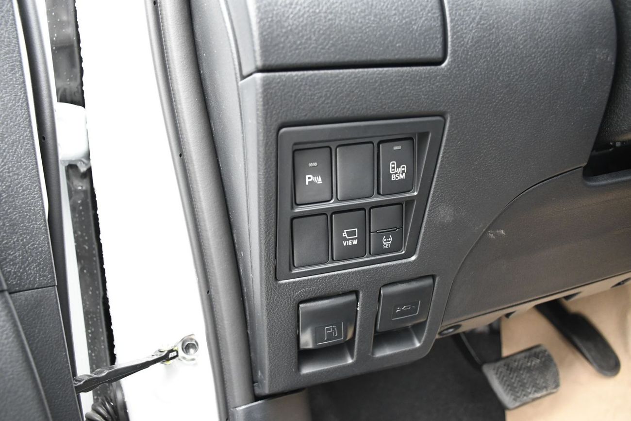 Toyota Hilux Adventure 4.0L With Rader Door Molding ( Ready cars )