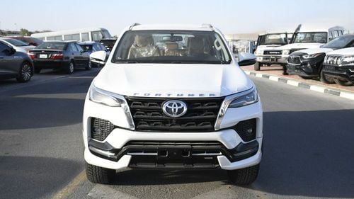 تويوتا فورتونر VXR 4.0L (278 HP) VXR V6 4.0L Petrol Full Option 2025YM