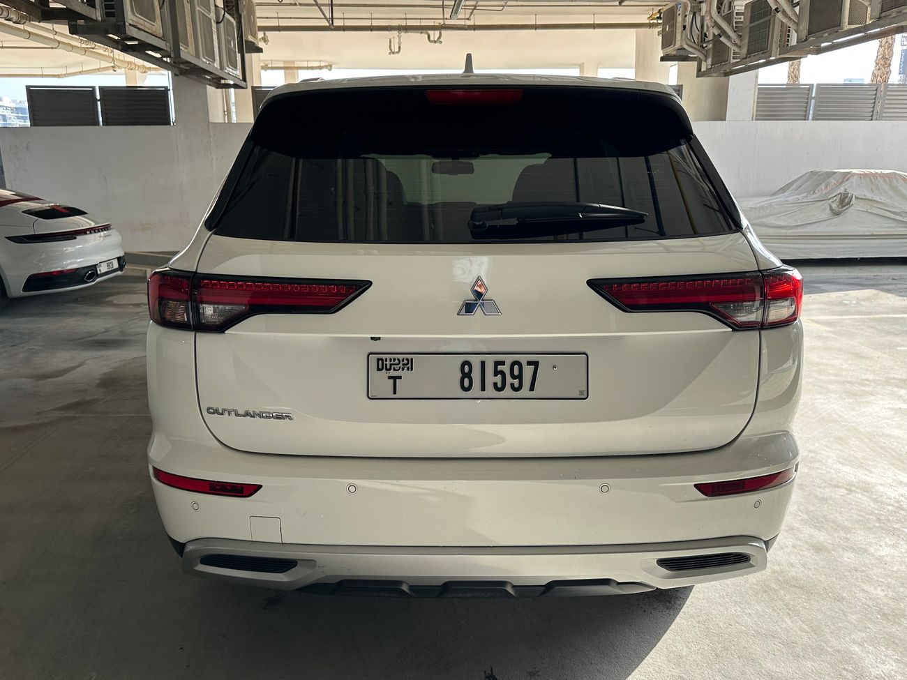 ميتسوبيشي آوتلاندر