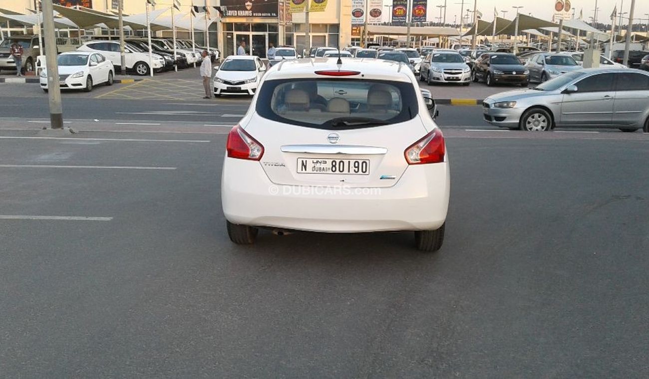 Nissan Tiida 2014